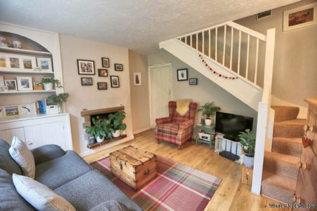Additional Property Image 2 bedroom Terraced for sale in Macclesfield 3