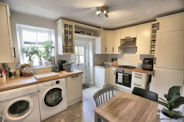 Additional Property Image 2 bedroom Terraced for sale in Macclesfield 4
