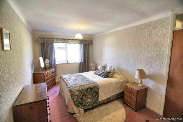 Additional Property Image 2 bedroom Apartment for sale in Macclesfield 5