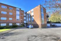 2 bedroom Apartment for sale in Macclesfield
