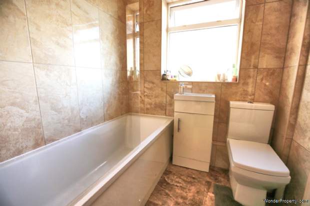 Additional Property Image 3 bedroom Semi Detached for sale in Macclesfield 10
