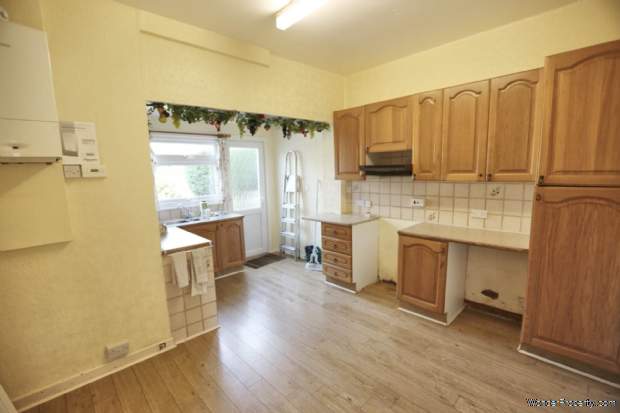 Additional Property Image 2 bedroom Semi Detached for sale in Stockport 3