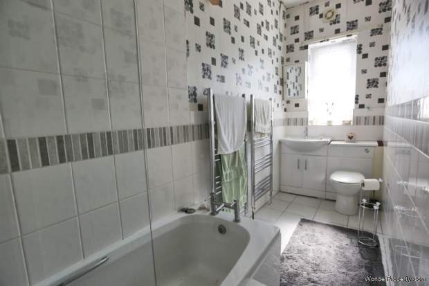 Additional Property Image 2 bedroom Semi Detached for sale in Stockport 6
