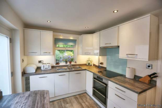 Additional Property Image 3 bedroom Detached Bungalow for sale in Macclesfield 3
