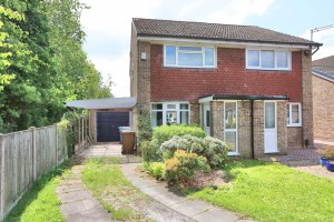 2 bedroom Semi Detached to rent in Stockport