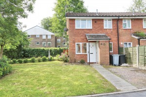 1 bedroom Mews for sale in Macclesfield