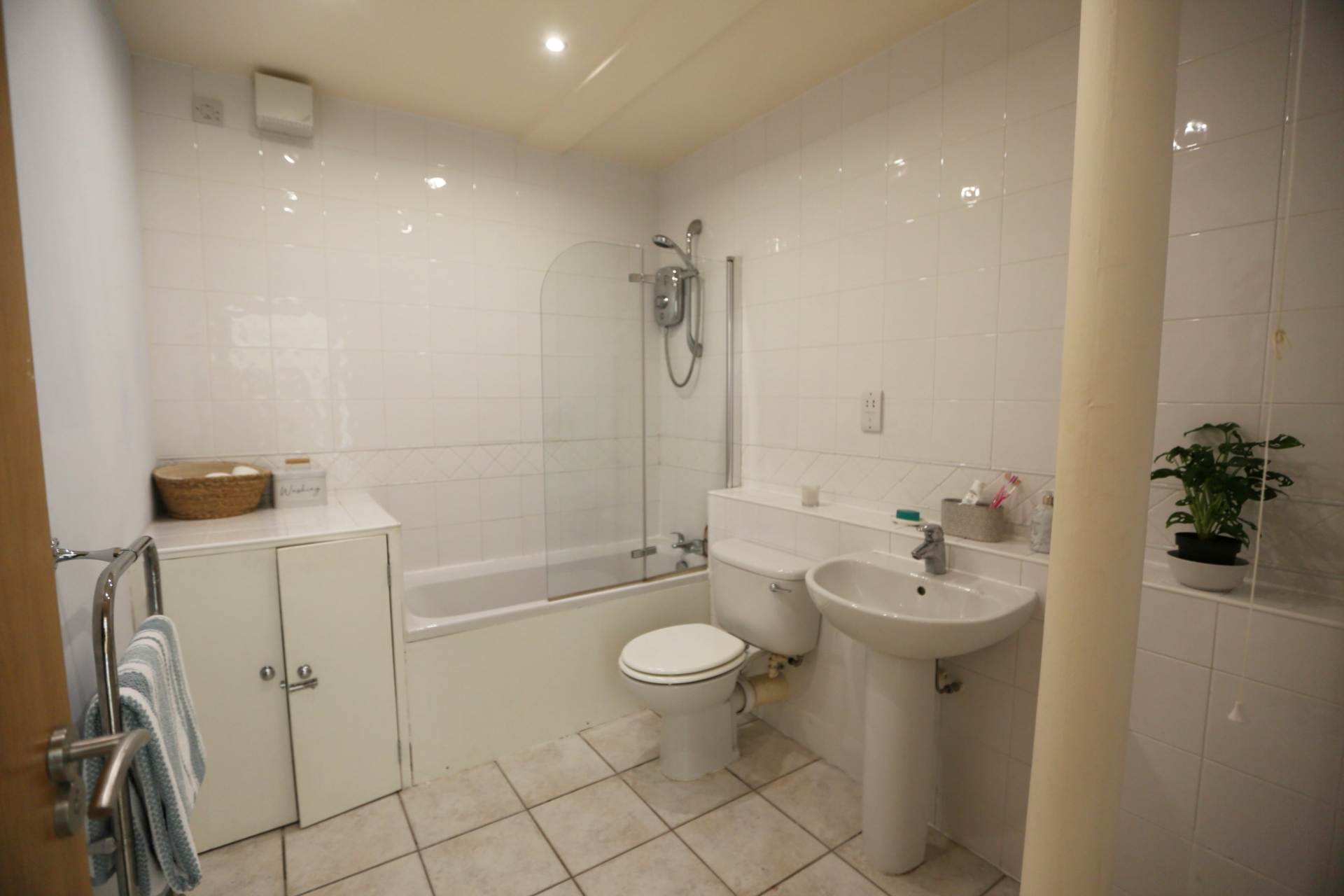 Additional Property Image 3 bedroom Semi Detached for sale in Macclesfield 10