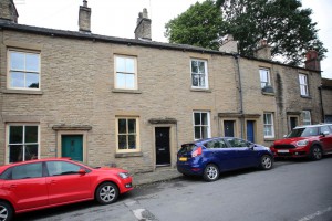 2 bedroom Terraced for sale in Macclesfield
