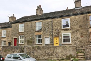 2 bedroom Terraced for sale in Macclesfield