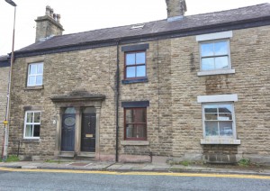 2 bedroom Semi Detached for sale in Macclesfield