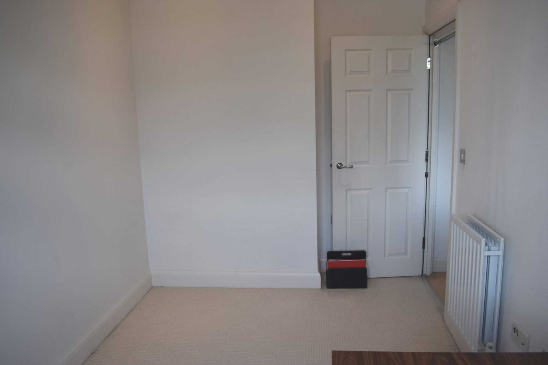 Additional Property Image 2 bedroom Flat to rent in Bath 9