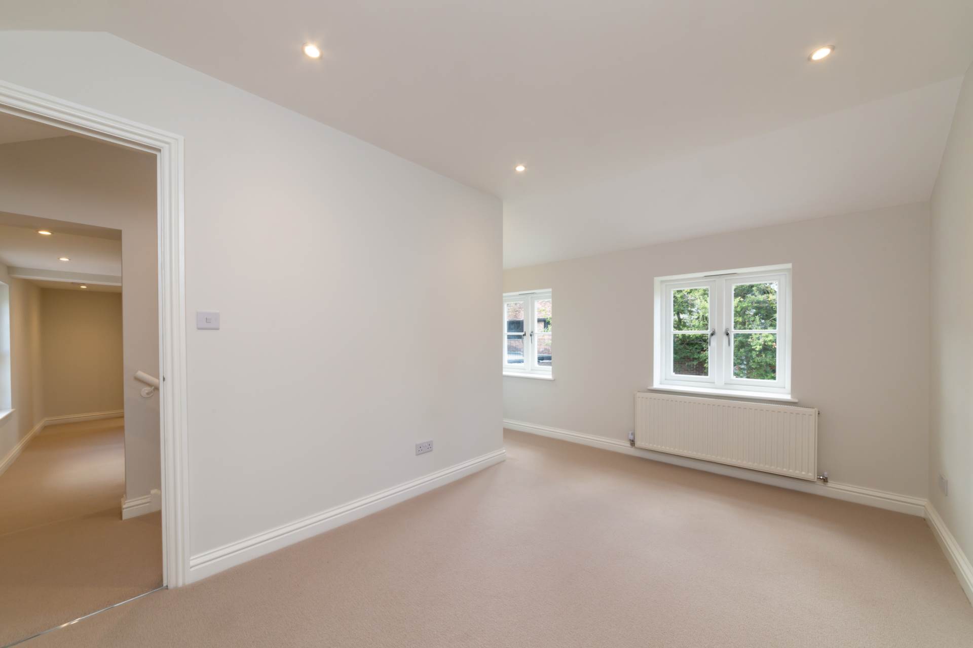 Additional Property Image 2 bedroom Mews to rent in Hungerford 4