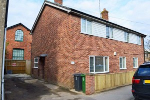 2 bedroom Maisonette to rent in Hungerford