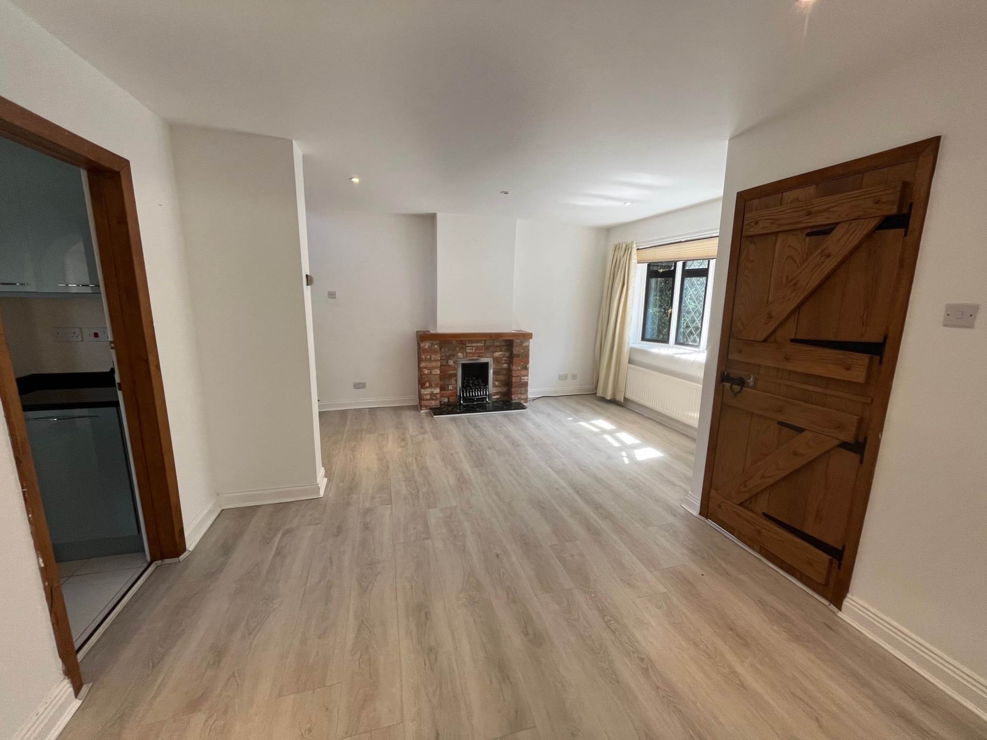 Additional Property Image 3 bedroom Link Detached House to rent in Hungerford 3