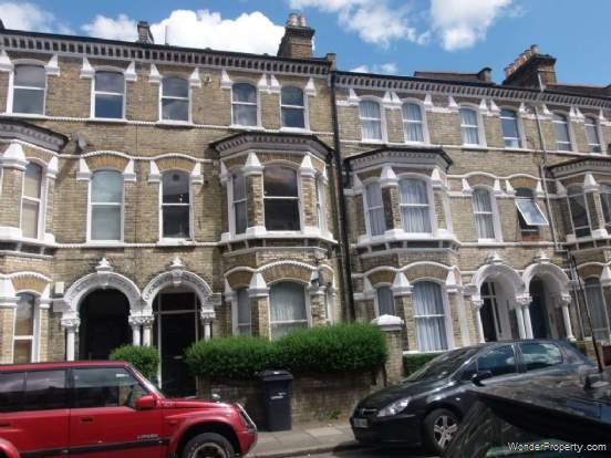 2 bedroom Flat to rent in London