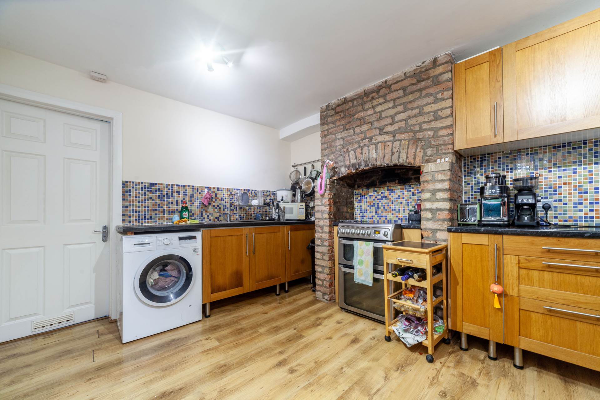 Additional Property Image 1 bedroom Flat for sale in London 8