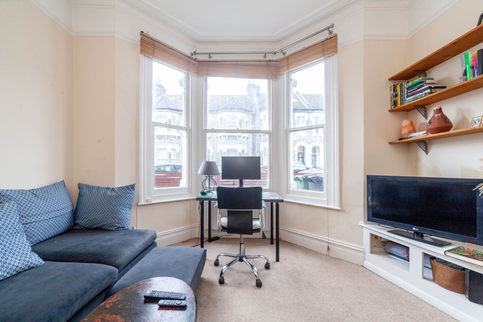 Additional Property Image 1 bedroom Flat for sale in London 13