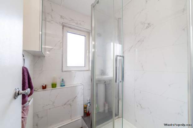 Additional Property Image 4 bedroom Flat for sale in London 10