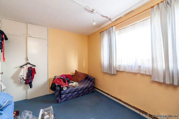 Additional Property Image 4 bedroom Flat for sale in London 11