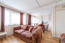 4 bedroom Flat for sale in London