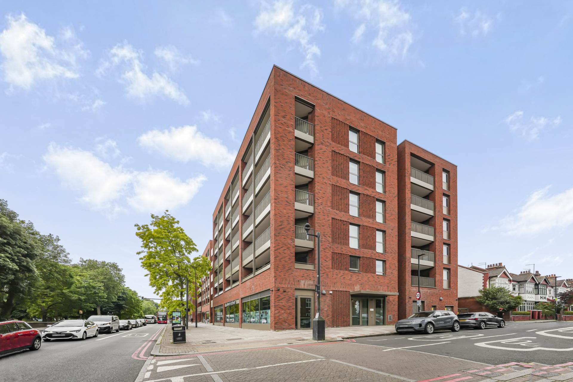 Additional Property Image 2 bedroom Apartment to rent in London 8