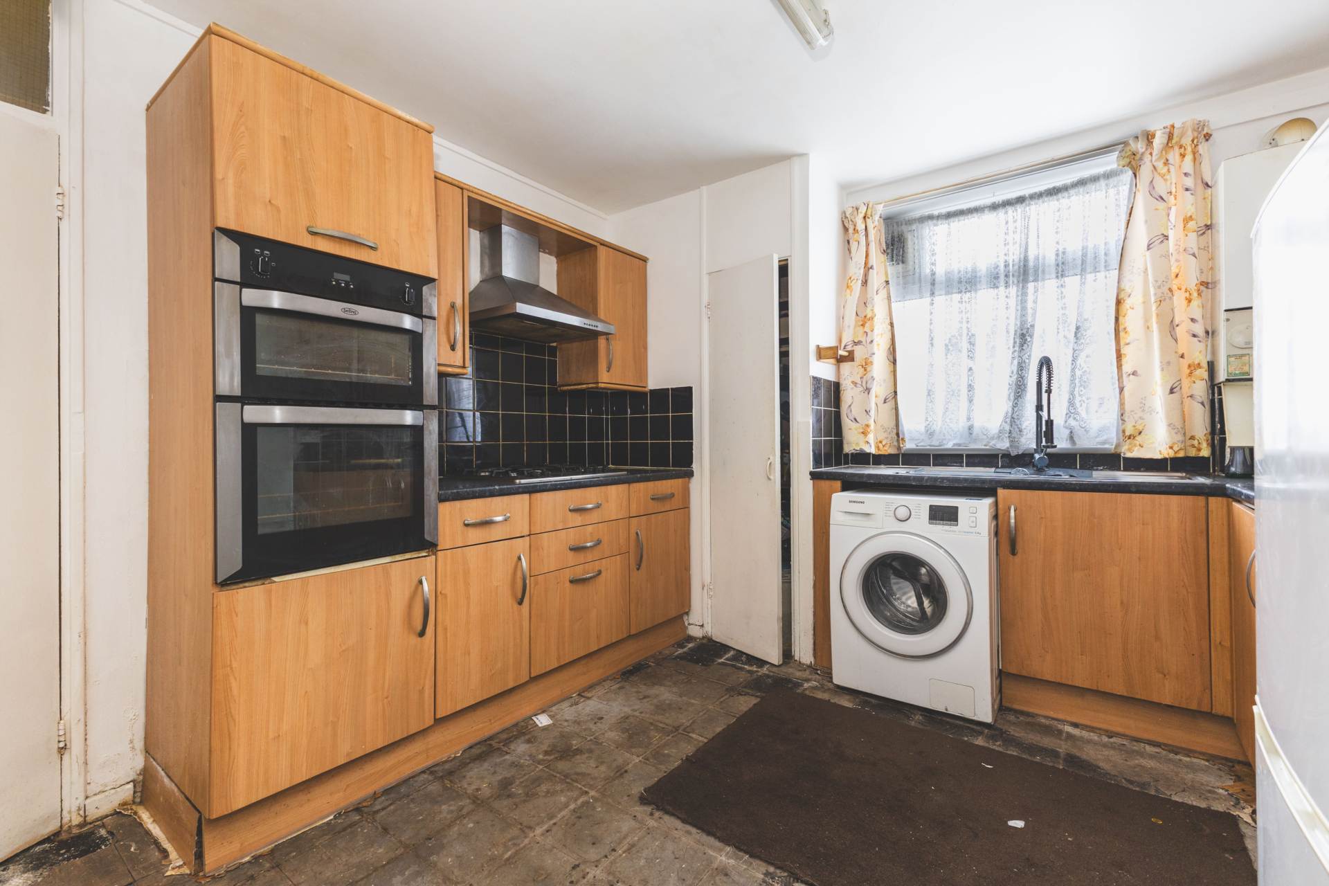 Additional Property Image 2 bedroom Flat for sale in London 2