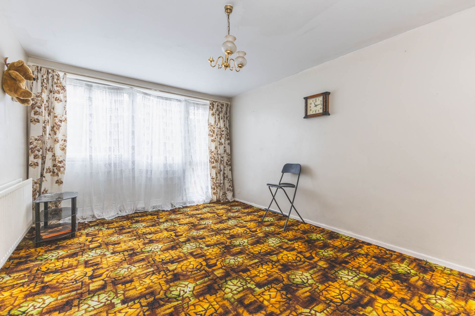Additional Property Image 2 bedroom Flat for sale in London 9