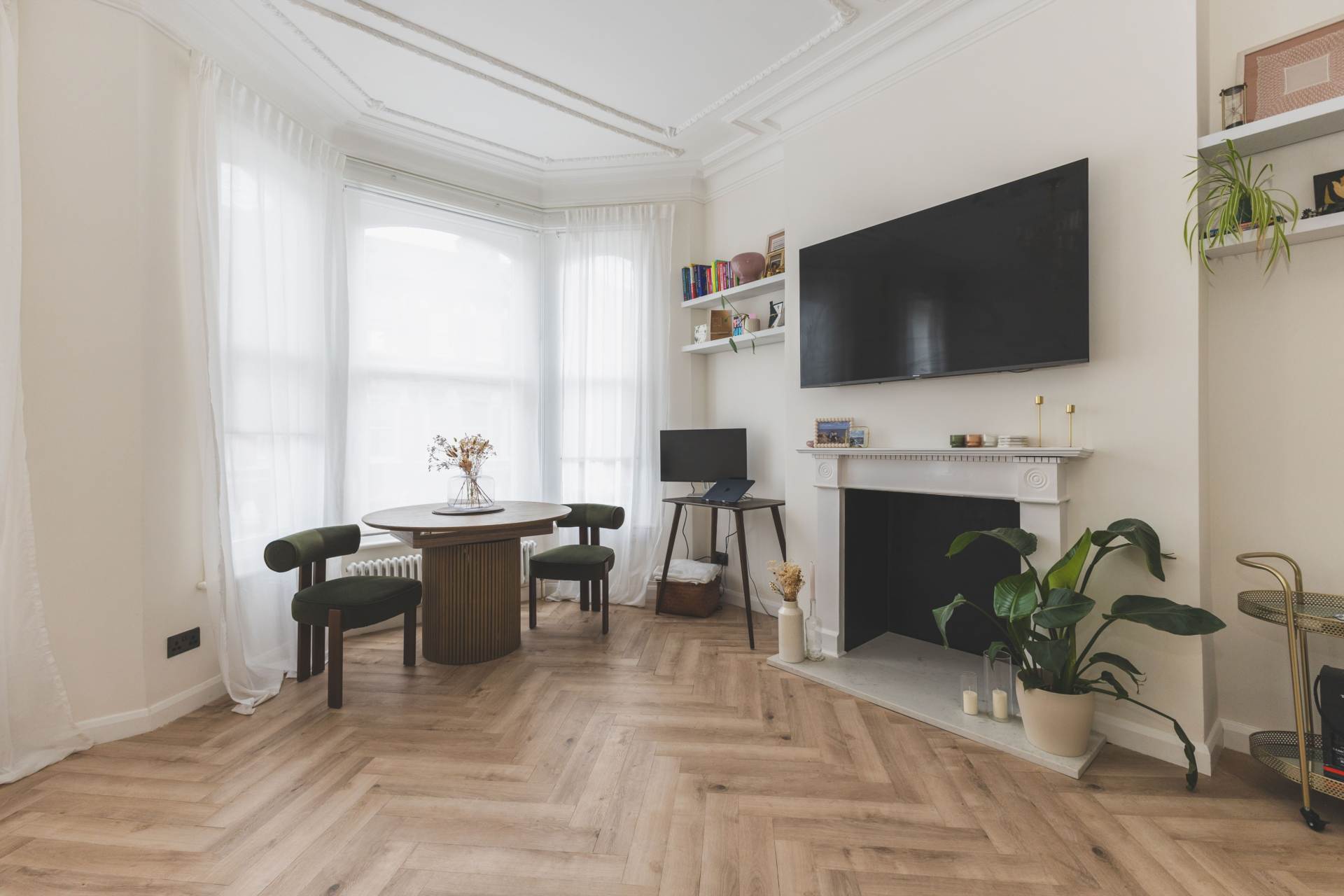 Additional Property Image 1 bedroom Flat for sale in London 6
