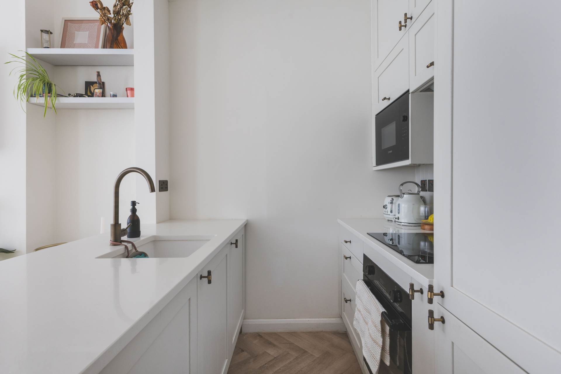 Additional Property Image 1 bedroom Flat for sale in London 11