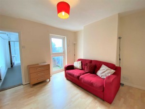 2 bedroom Terraced to rent in Canterbury