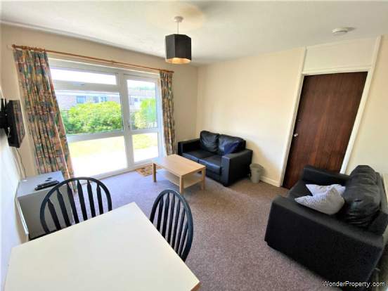 Additional Property Image 3 bedroom Semi Detached to rent in Canterbury 6