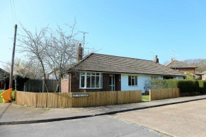 3 bedroom Bungalow to rent in Canterbury