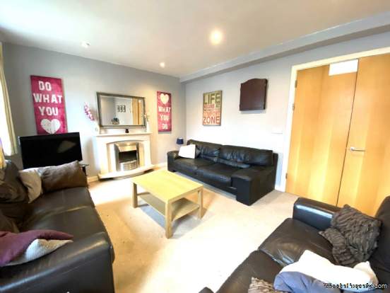 Additional Property Image 3 bedroom Apartment to rent in Canterbury 2