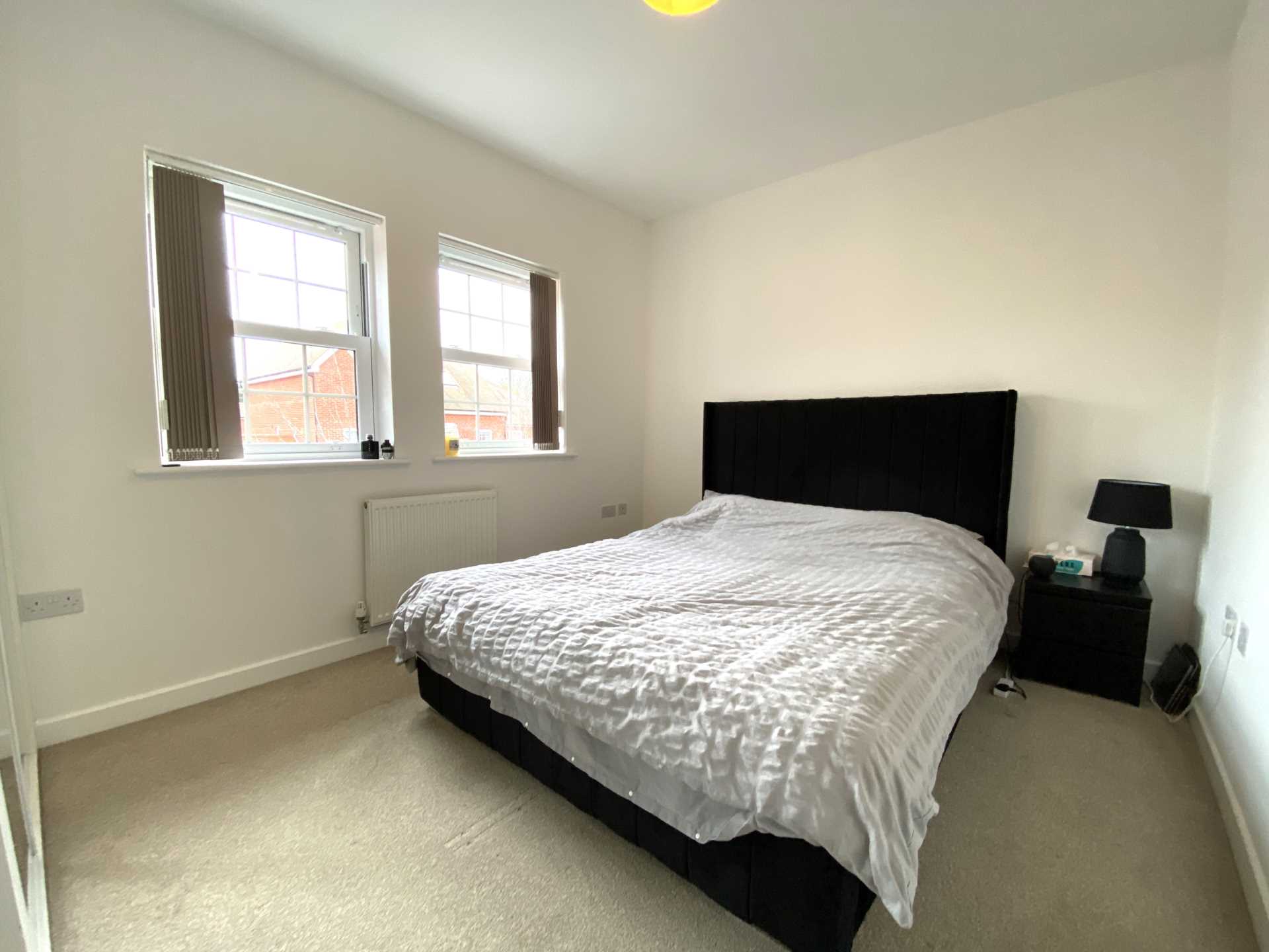 Additional Property Image 2 bedroom Flat to rent in Canterbury 5