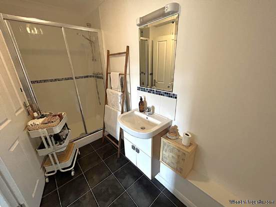 Additional Property Image 2 bedroom Flat for sale in Canterbury 7