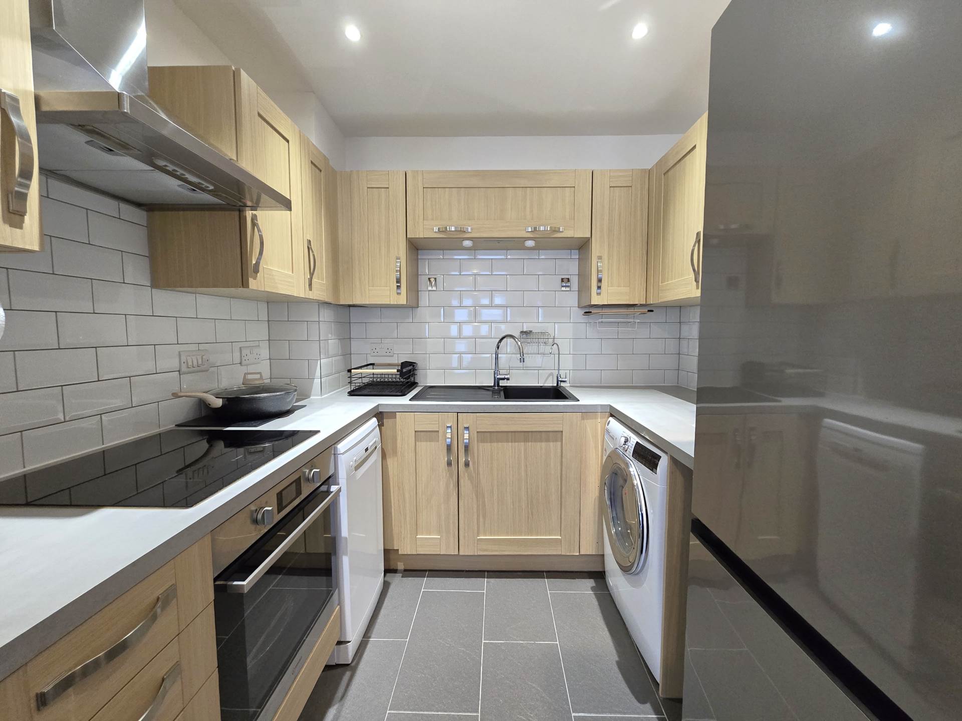Additional Property Image 2 bedroom Apartment for sale in Canterbury 2