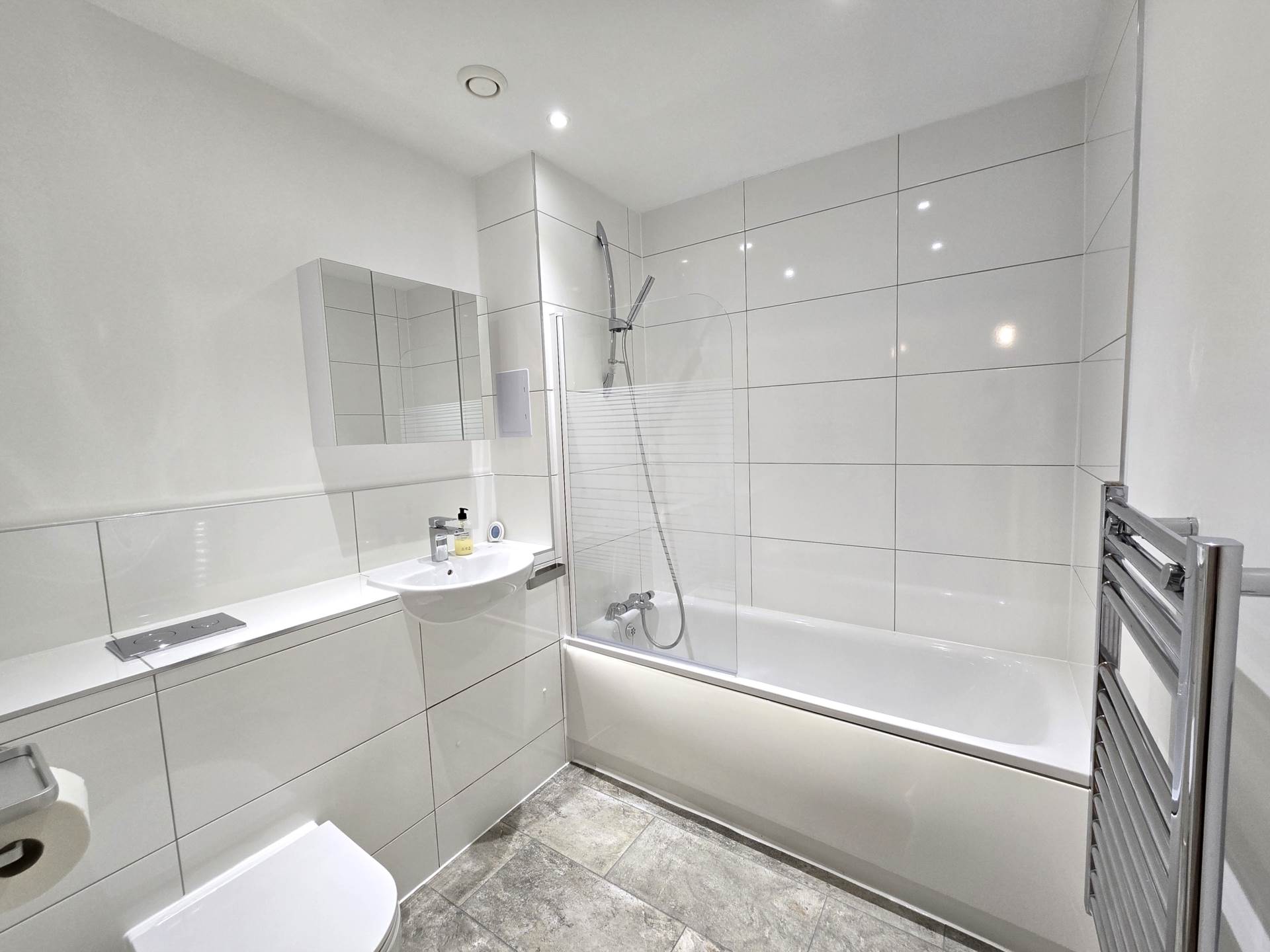 Additional Property Image 2 bedroom Apartment for sale in Canterbury 4