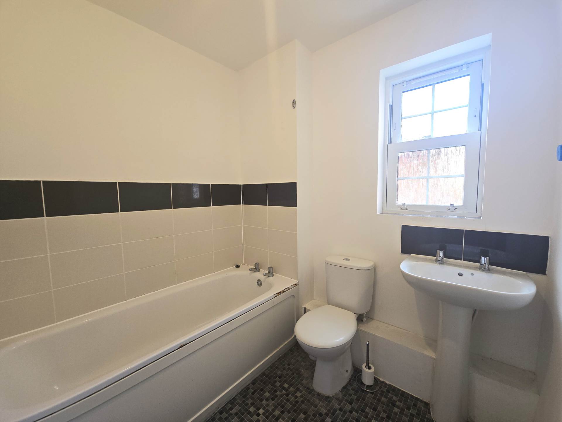 Additional Property Image 2 bedroom Apartment for sale in Canterbury 7