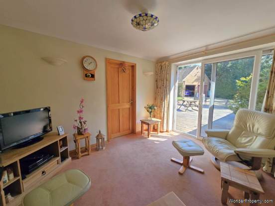 Additional Property Image 2 bedroom Detached Bungalow for sale in Canterbury 18