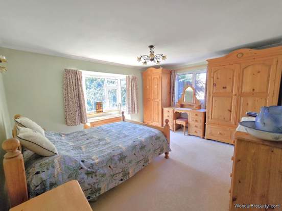 Additional Property Image 2 bedroom Detached Bungalow for sale in Canterbury 20