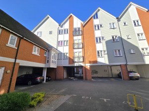 2 bedroom Apartment for sale in Canterbury