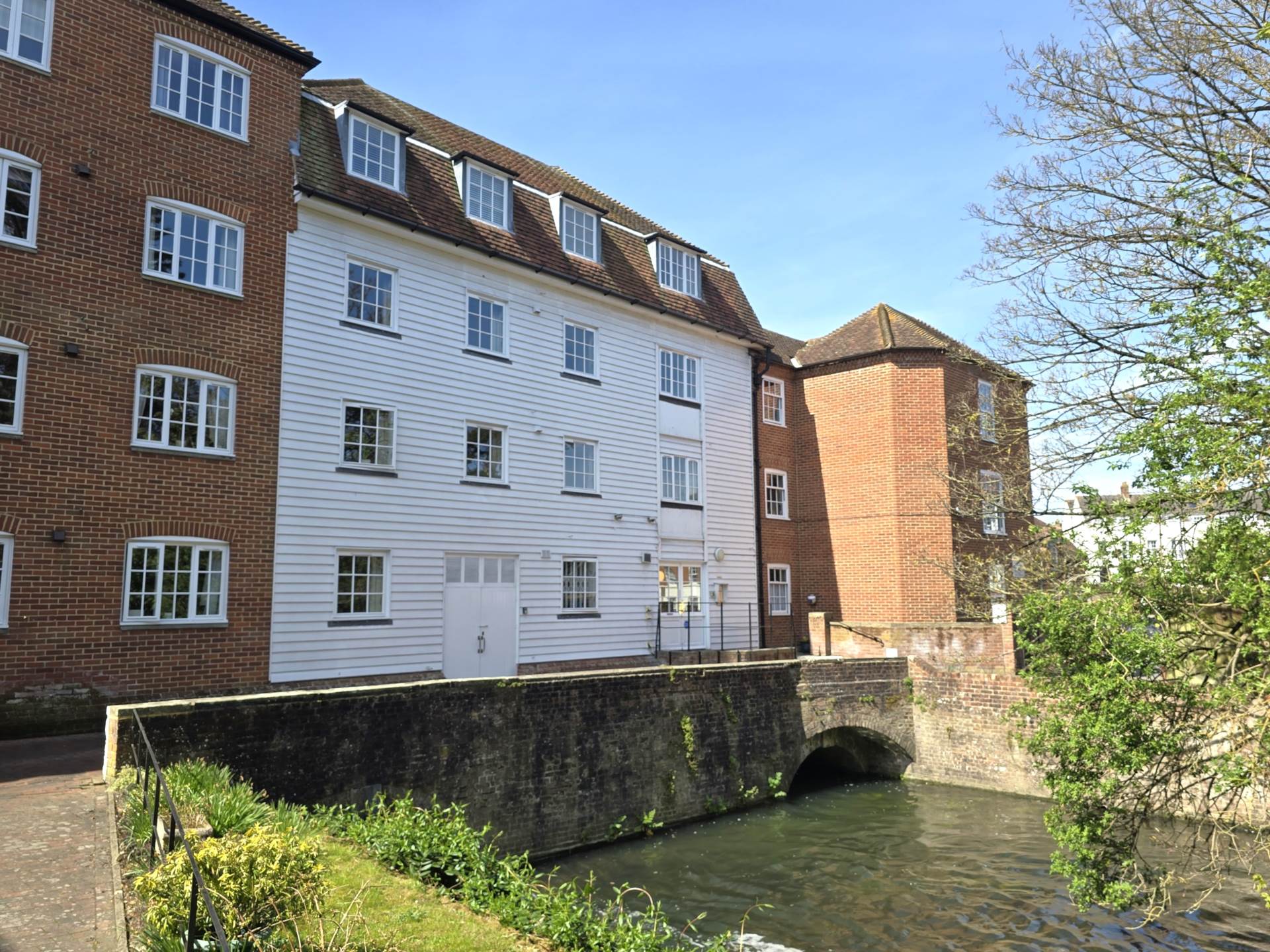 Additional Property Image 1 bedroom Apartment for sale in Canterbury 2