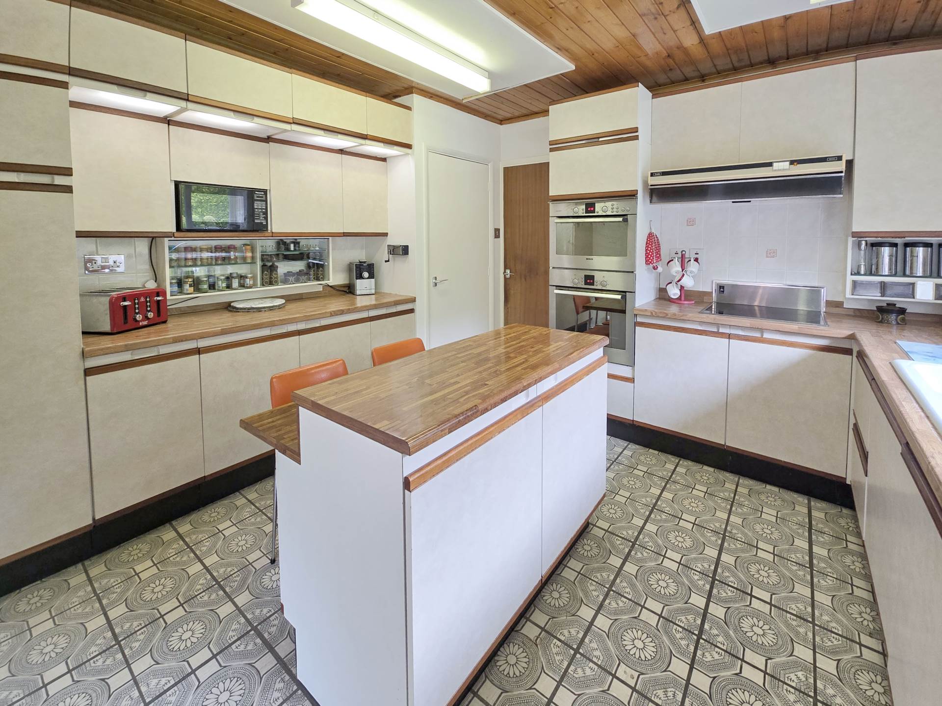 Additional Property Image 4 bedroom Detached for sale in Canterbury 9