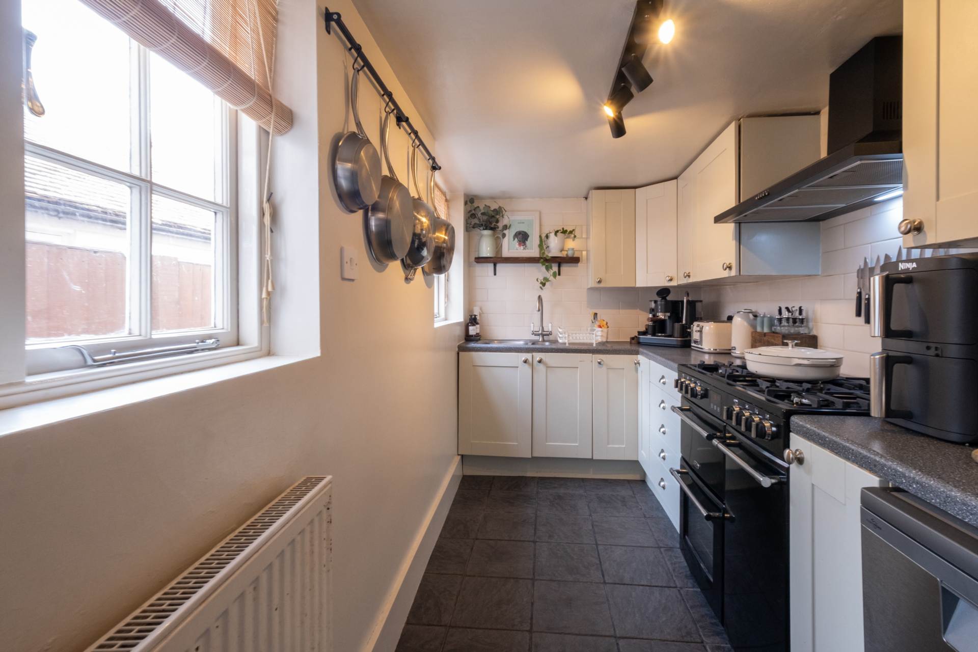 Additional Property Image 2 bedroom End of Terrace for sale in Canterbury 8