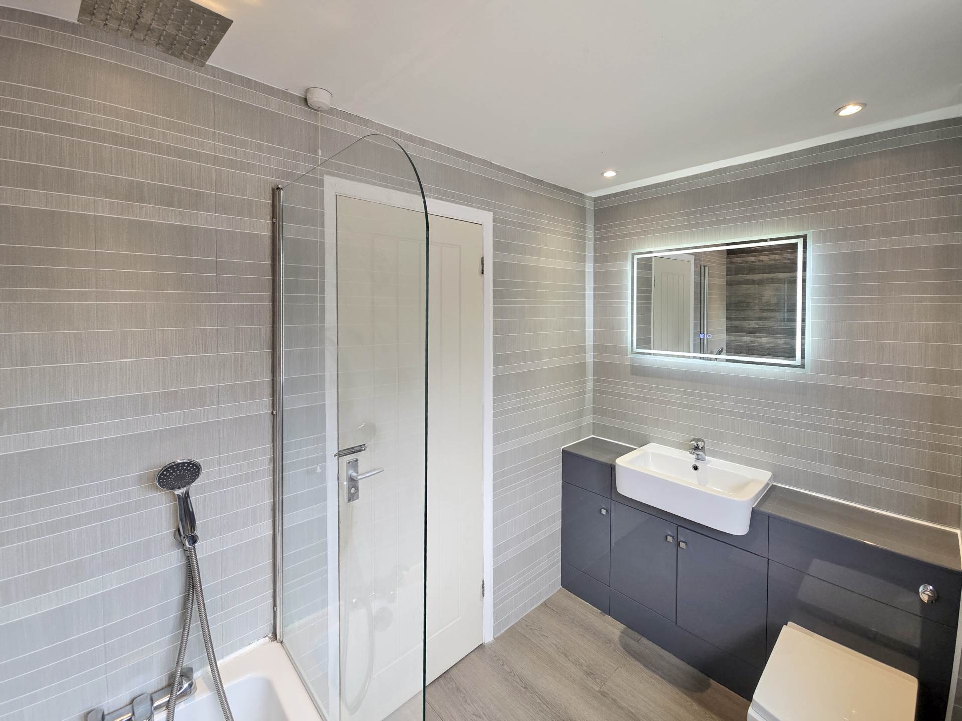 Additional Property Image 5 bedroom Detached for sale in Canterbury 18