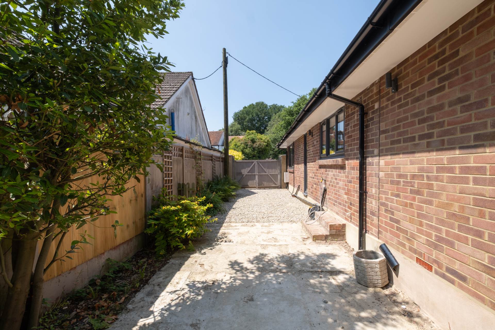 Additional Property Image 3 bedroom Detached Bungalow for sale in Canterbury 23