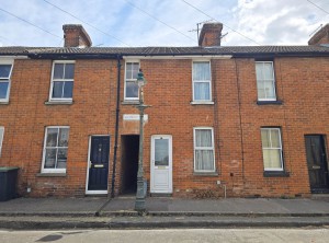 2 bedroom Terraced for sale in Canterbury