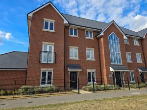 2 bedroom Apartment for sale in Canterbury