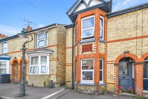 3 bedroom End of Terrace for sale in Canterbury