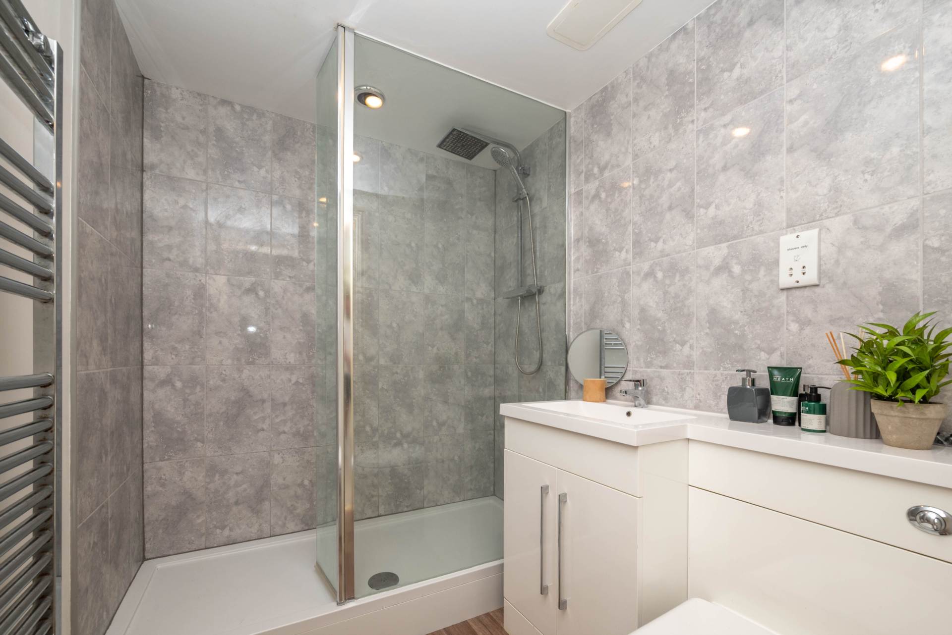 Additional Property Image 2 bedroom Apartment for sale in Canterbury 9